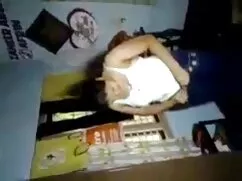 Angelina quay len em gai tu suong trong vớ
