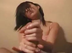 kiêm áo quay lén gái còn trinh khoác