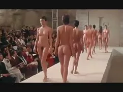 Mẹ cô ấy, một cậu nhóc đồ quay lén sexy chơi 46