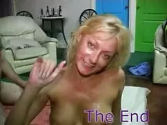 Môn trưởng sex quay lén nhà vệ sinh thành